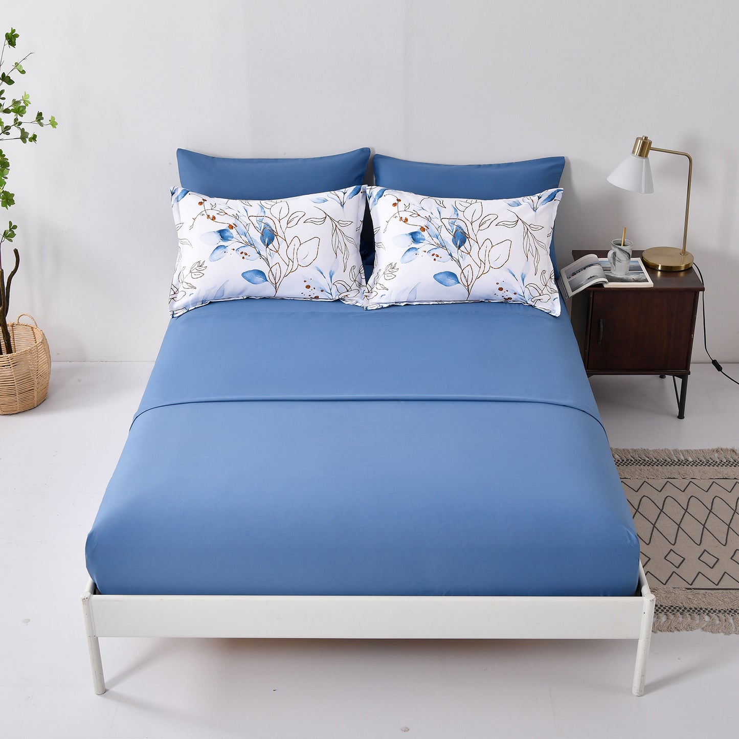 WONGS BEDDING Blue Floral Bed in a Bag Queen Size,7 Pcs Botanical Comforter Set Adult(90"x96")