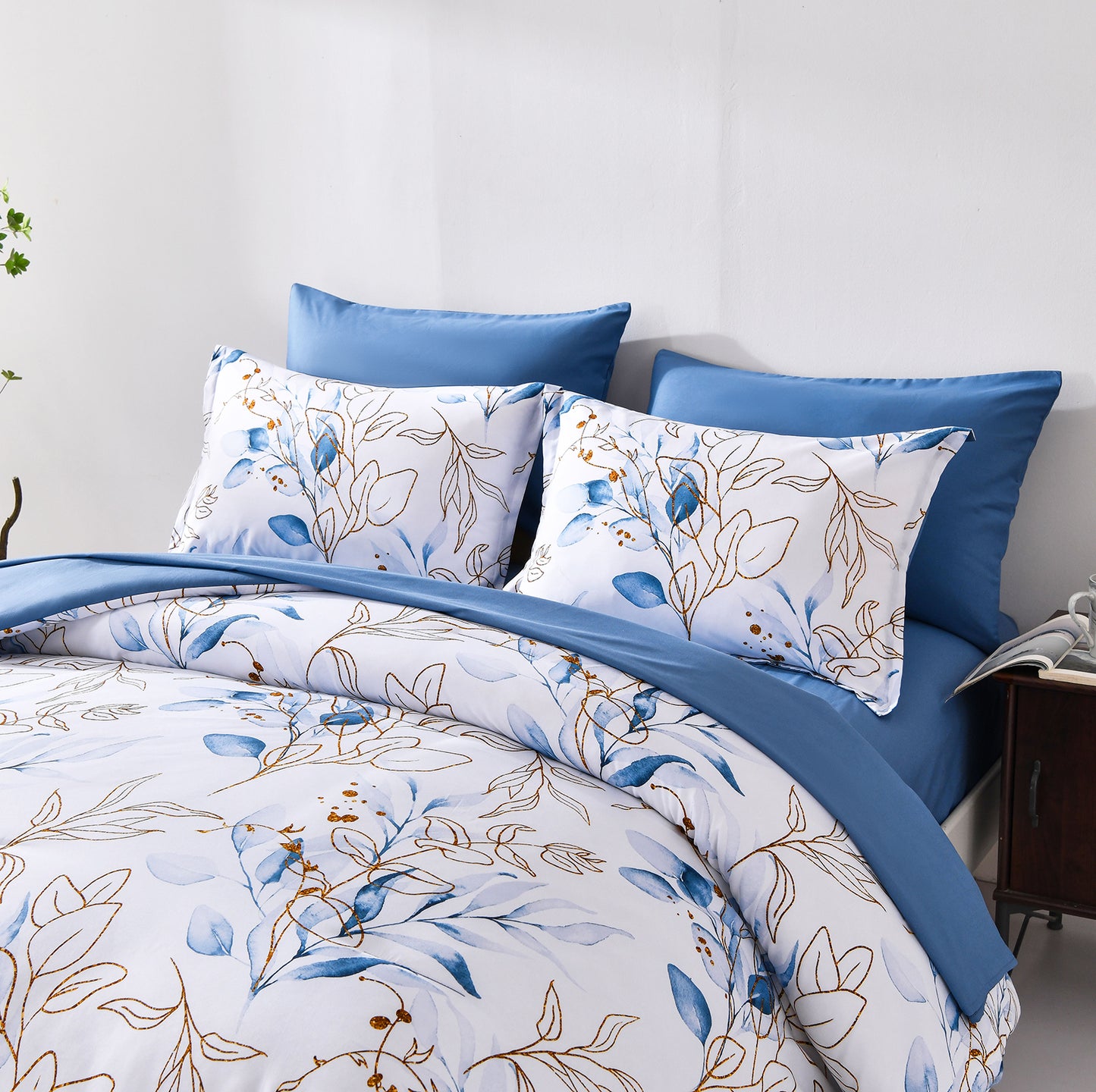WONGS BEDDING Blue Floral Bed in a Bag Queen Size,7 Pcs Botanical Comforter Set Adult(90"x96")