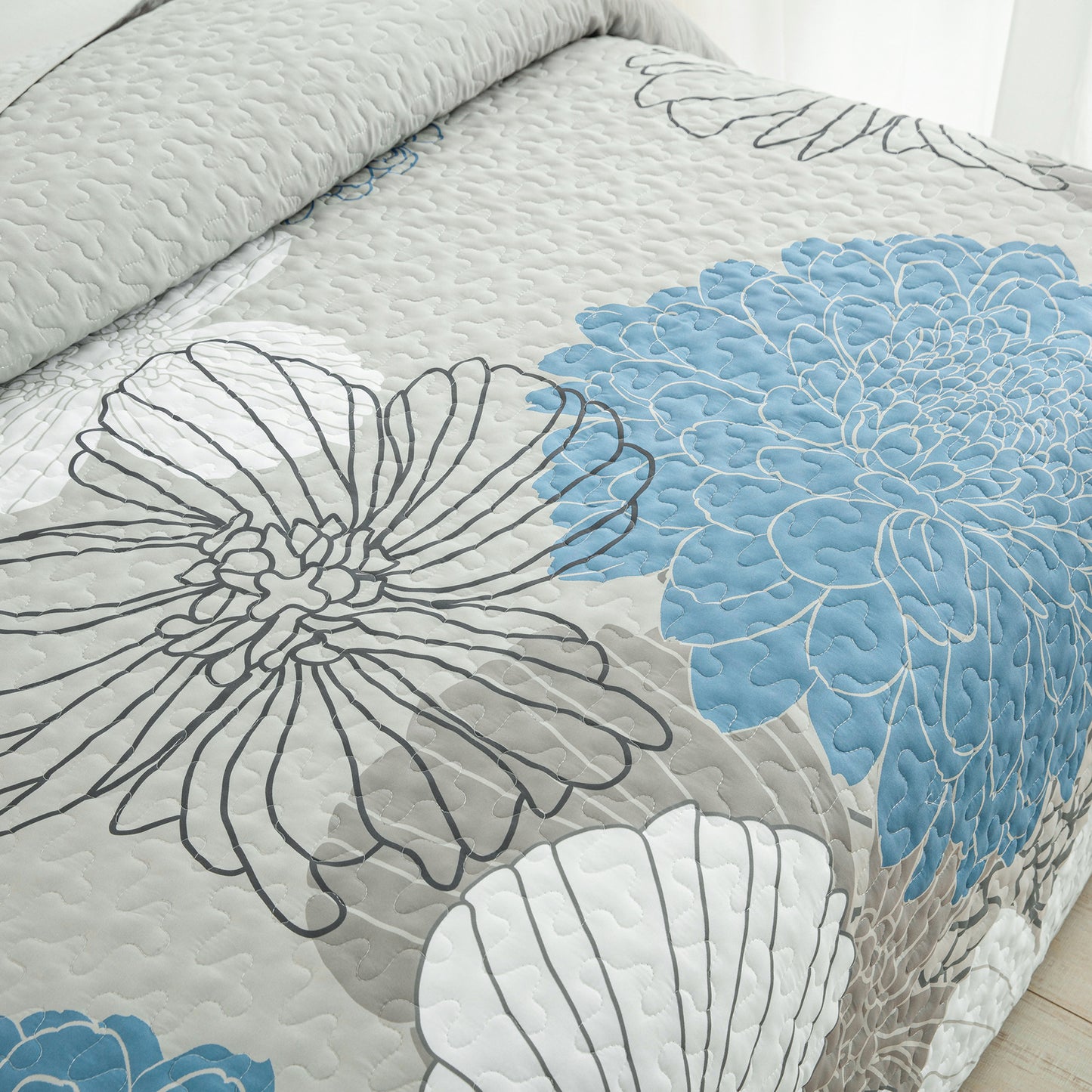 WONGS BEDDING Floral Quilt Set Queen Size,3 Pcs Blue Lightweight Coverlets for all Ages (90"x 96")