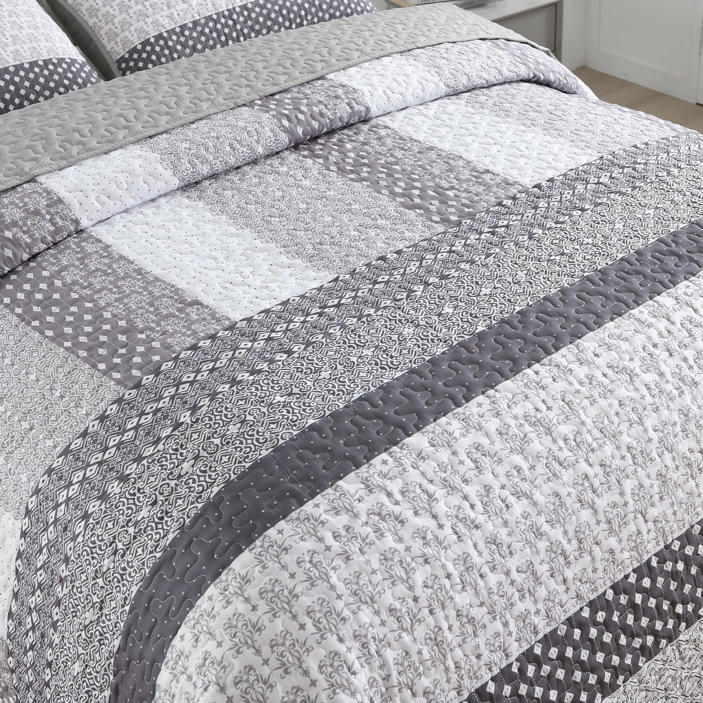 WONGS BEDDING Queen Size Quilt Set Stripe Splicing,3Pcs Boho Light Gray Bedding Set Adult(90"x96")
