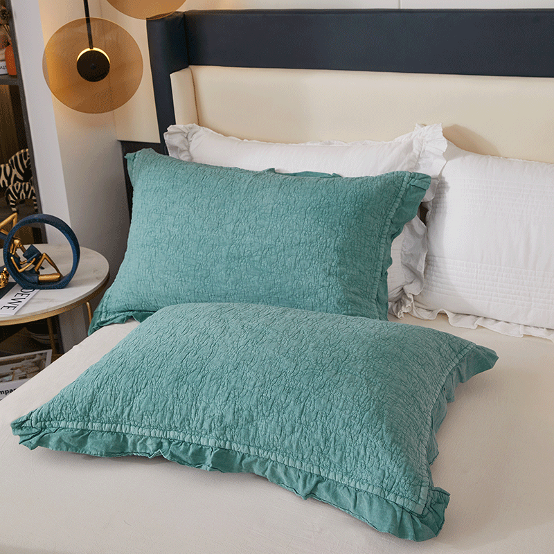 Turquoise Embossed Lace 3 Pieces Quilt Set with 2 Pillowcases