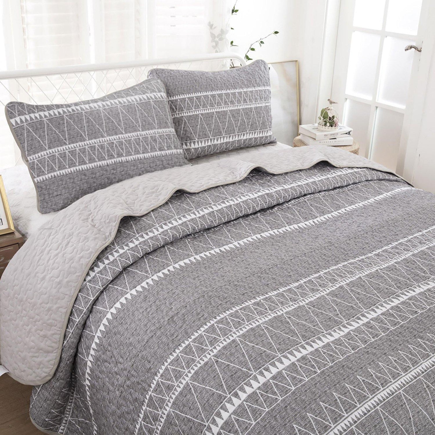 Simple lines 3 Pieces Boho Quilt Set Coverlet with 2 Pillowcases - Wongs bedding