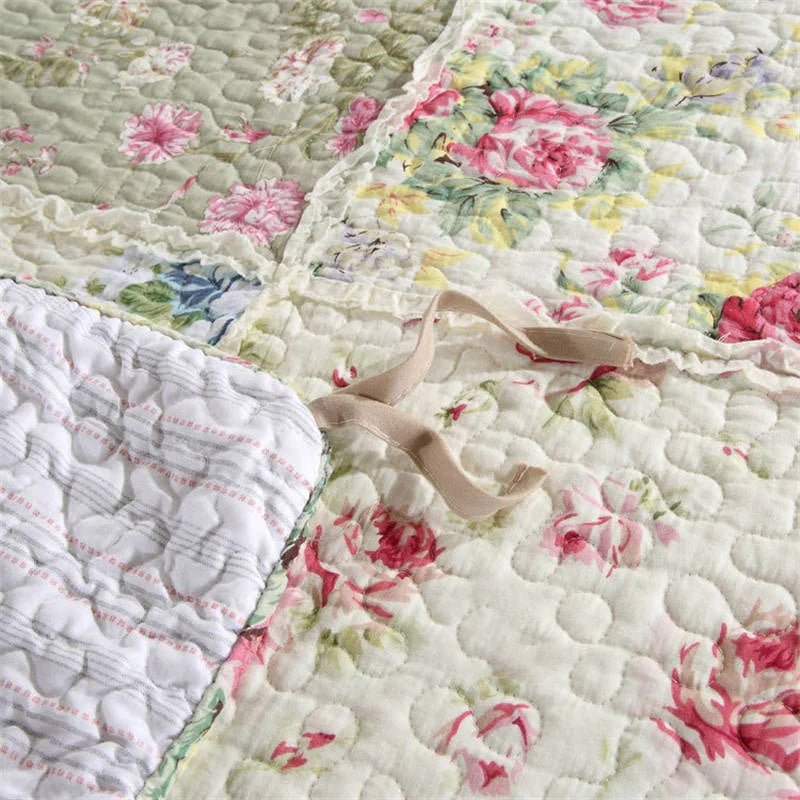 Parquet Stitching 3 Pieces Quilt Set with 2 Pillowcases