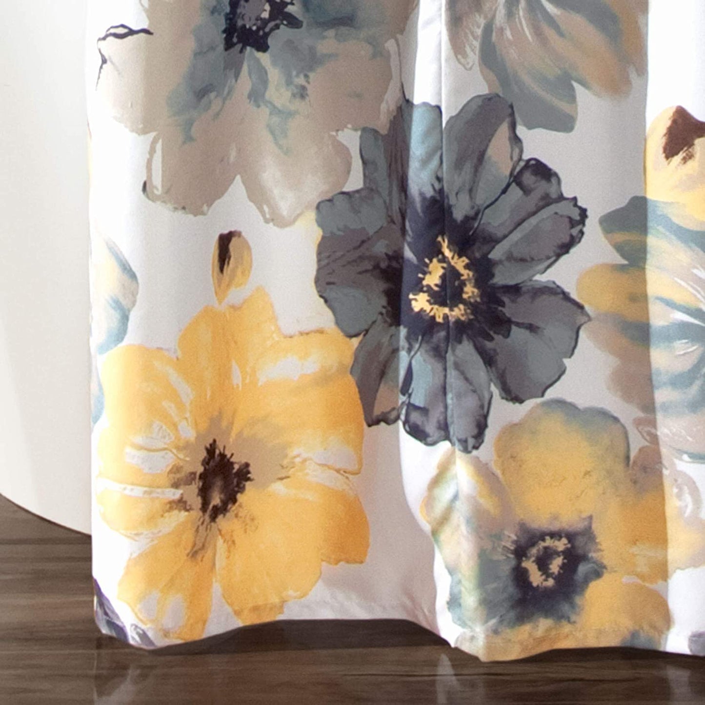 Wongs Bedding Bathroom Flower Floral Large Blooms Fabric Print Design Shower Curtain