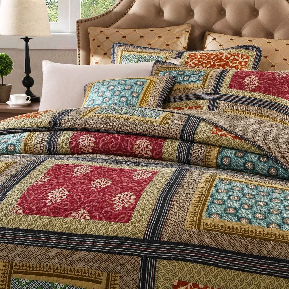 Modern Stitched Breathable Bohemian 3 Pieces Quilt Set with 2 Pillowcases