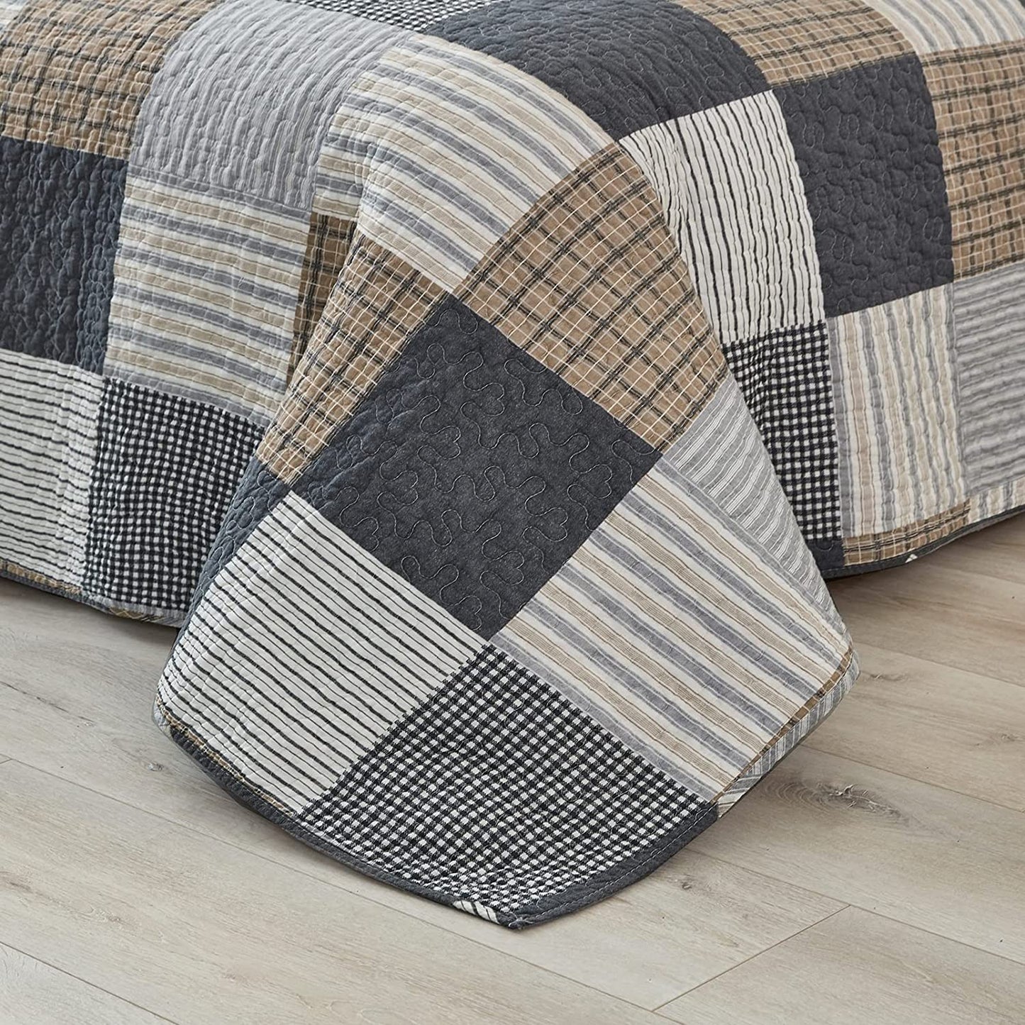 Pure Cotton Grey Black Brown Plaid Patchwork 3 Pieces Quilt Bedding Set with 2 Pillowcases