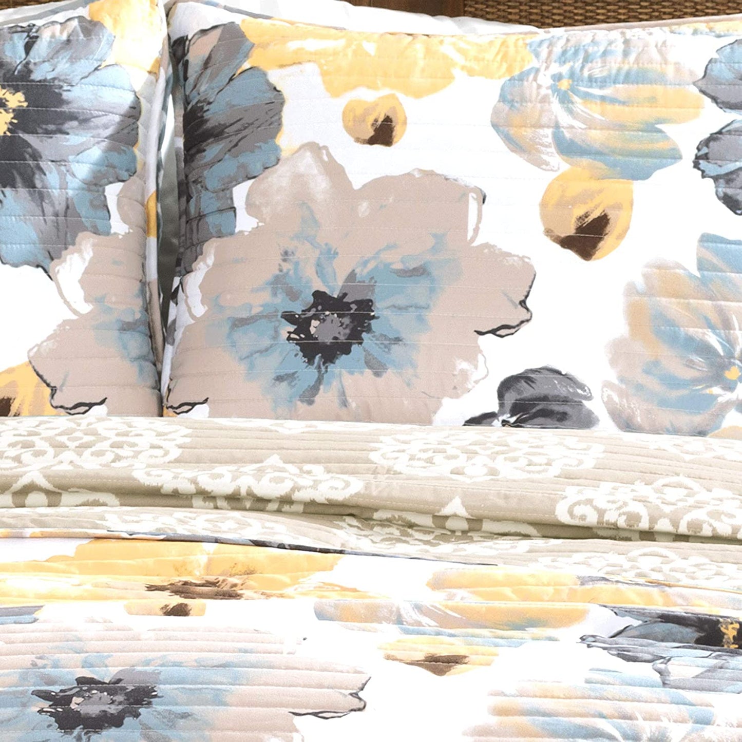 Yellow & Gray Splash-Ink Painting Floral Patchwork 3 Pieces Quilt Set Coverlet with 2 Pillowcasess