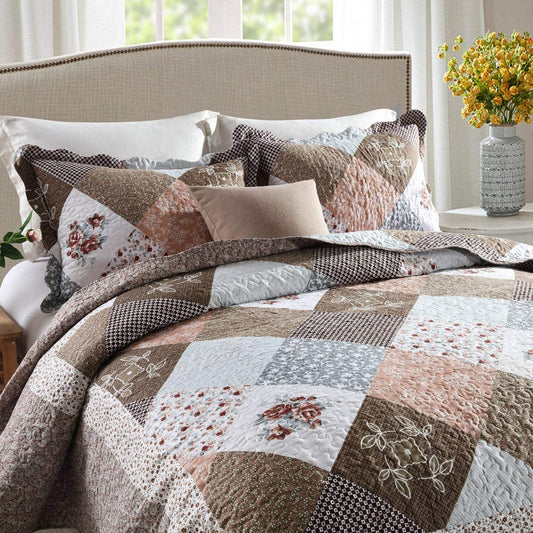 Floral Patchwork 3 Pieces Quilt Set with 2 Pillowcases