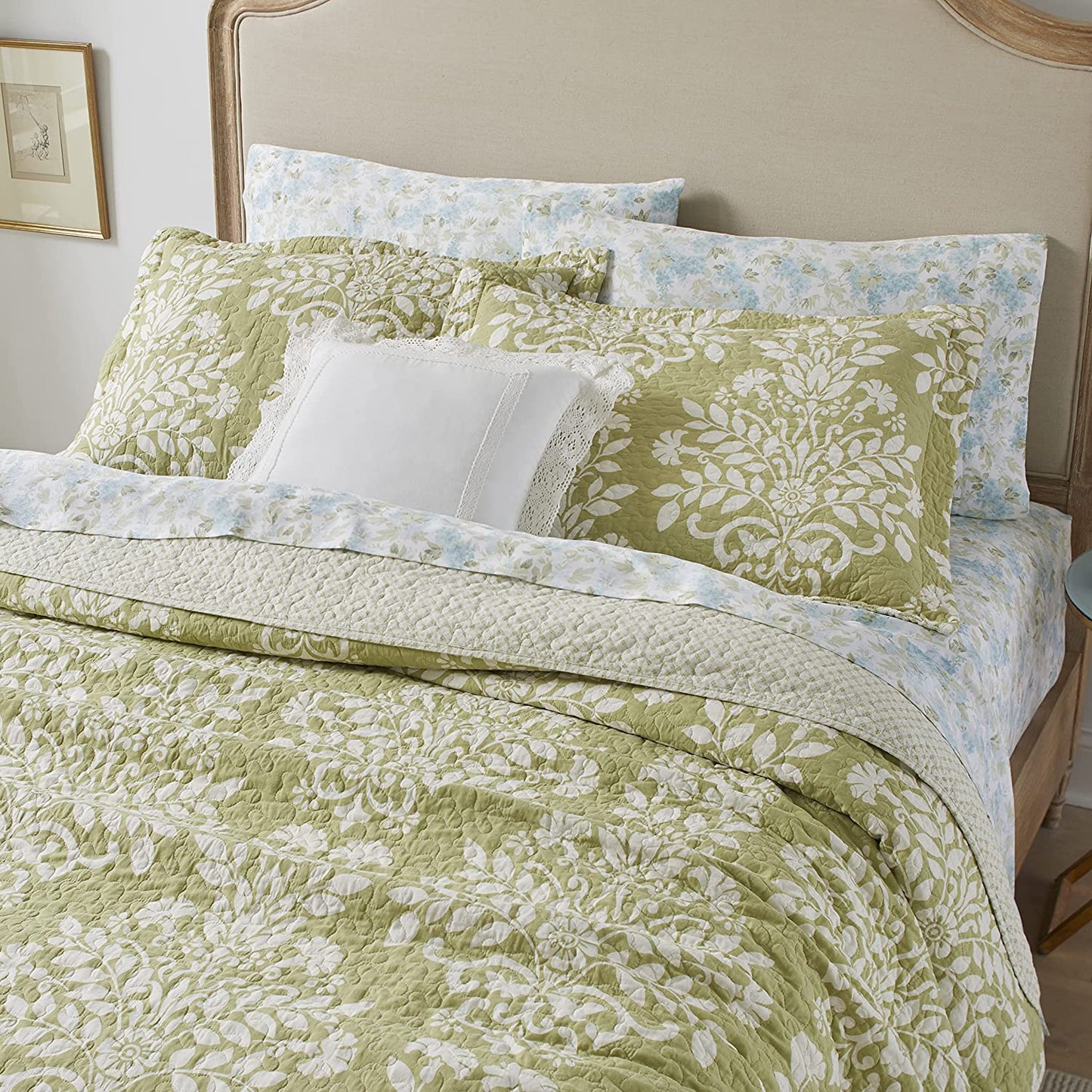 Floral Pattern Quilting 3 Pieces Quilt Set With 2 Pillowcases For All Seasons