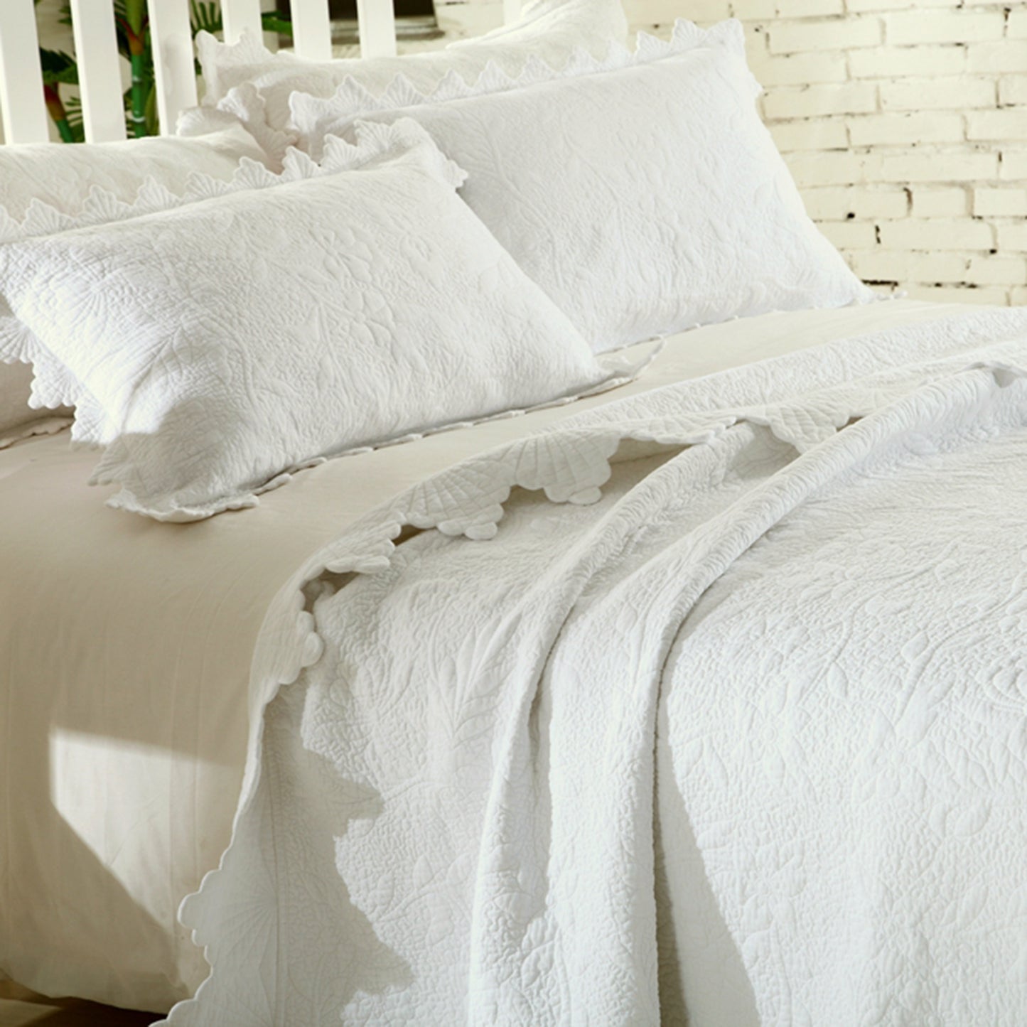 Pure Cotton Luxury Farmhouse White 3 Pieces Quilt Set with 2 Pillowcases