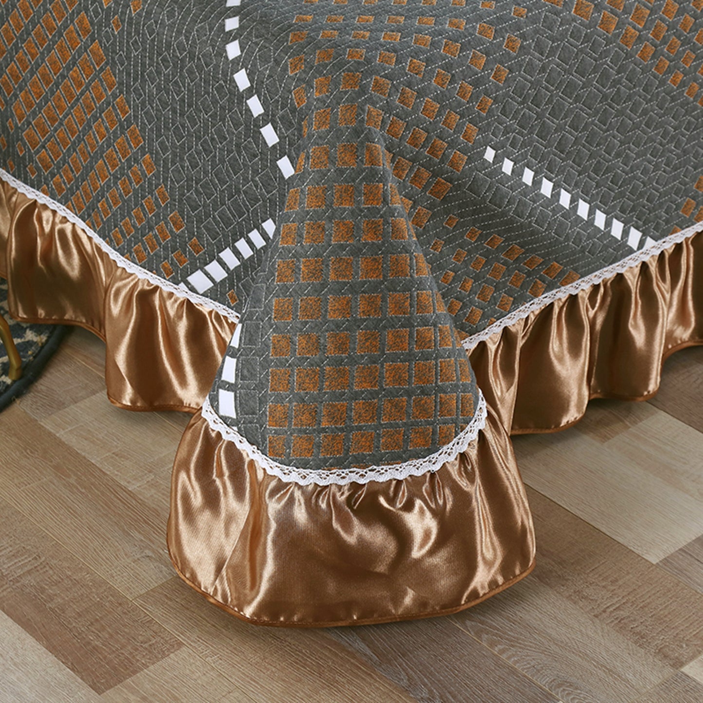 Knit Jacquard Pleats 3 Pieces Quilt Set with 2 Pillowcases