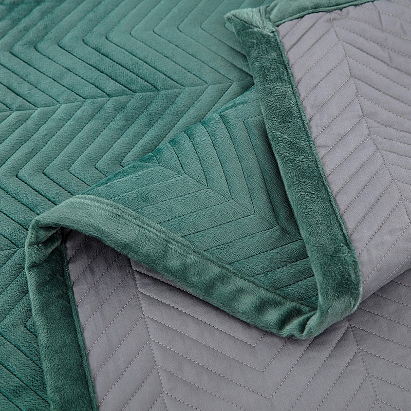 Pure Cotton Dark green crystal velvet 3 Pieces Quilt Set with 2 Pillowcases