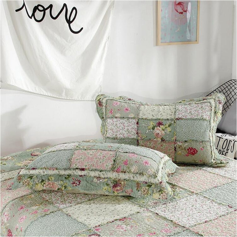 Light Green Quilting 3 Pieces Quilt Set with 2 Pillowcases