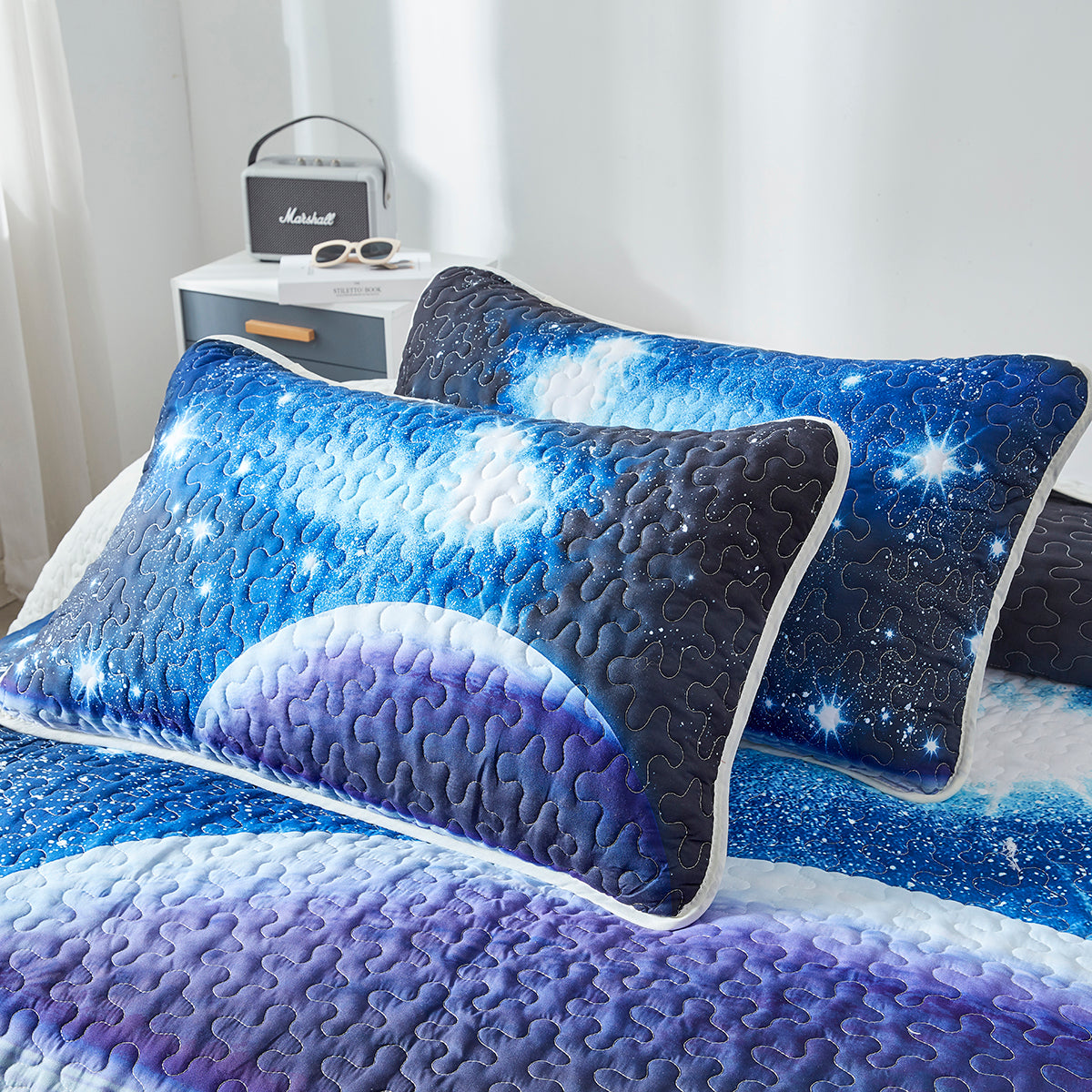 Stars and Moon Pattern 3 Pieces Quilt Set with 2 Pillowcases