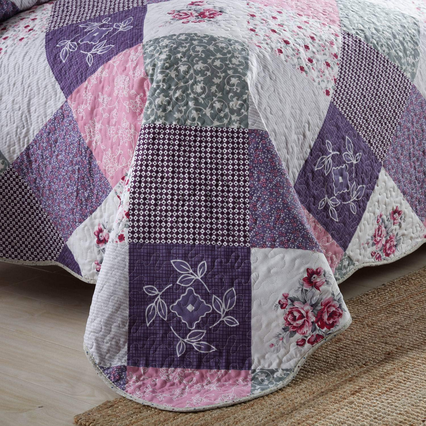 Bohemian Patchwork 3 Pieces Quilt Set With 2 Pillowcases for all seasons