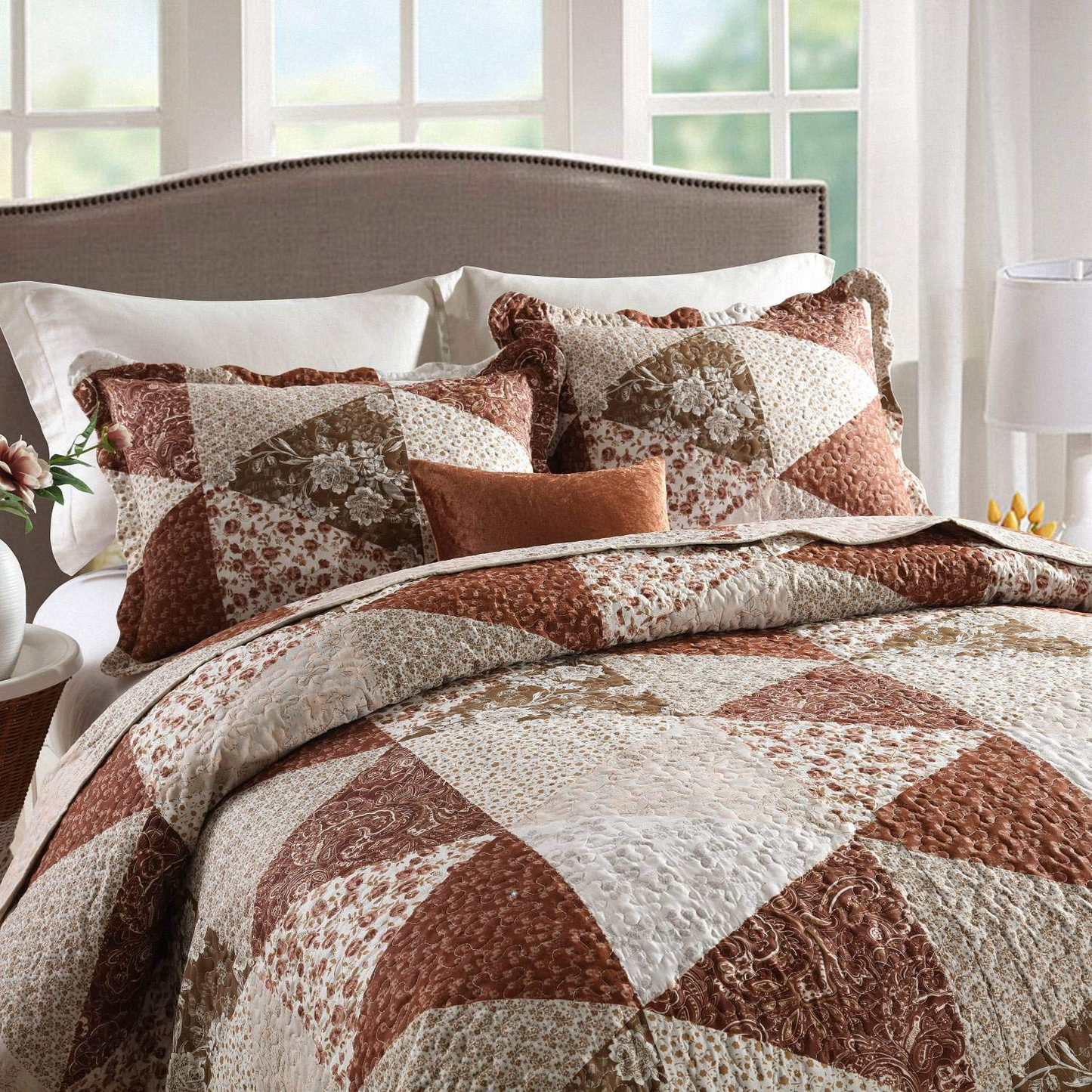 Bohemian Style  Multi-color Square 3 Pieces Quilt Set with 2 Pillowcases