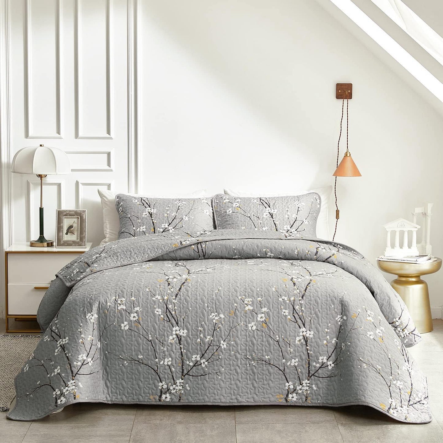 White flowers 3 Pieces Quilt Set Coverlet with 2 Pillowcases for all seasons - Wongs bedding