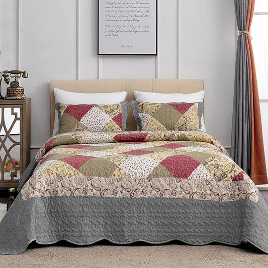 Patchwork 3 Pieces Quilt Set With 2 Pillowcases for all seasons