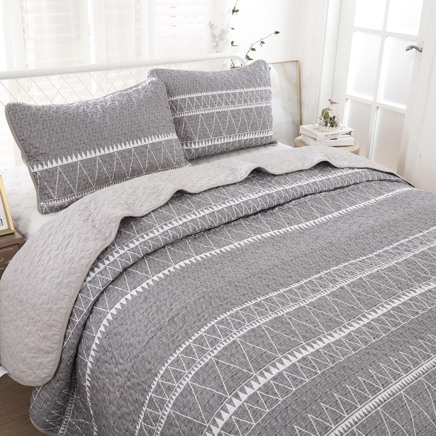 Simple lines 3 Pieces Boho Quilt Set Coverlet with 2 Pillowcases - Wongs bedding