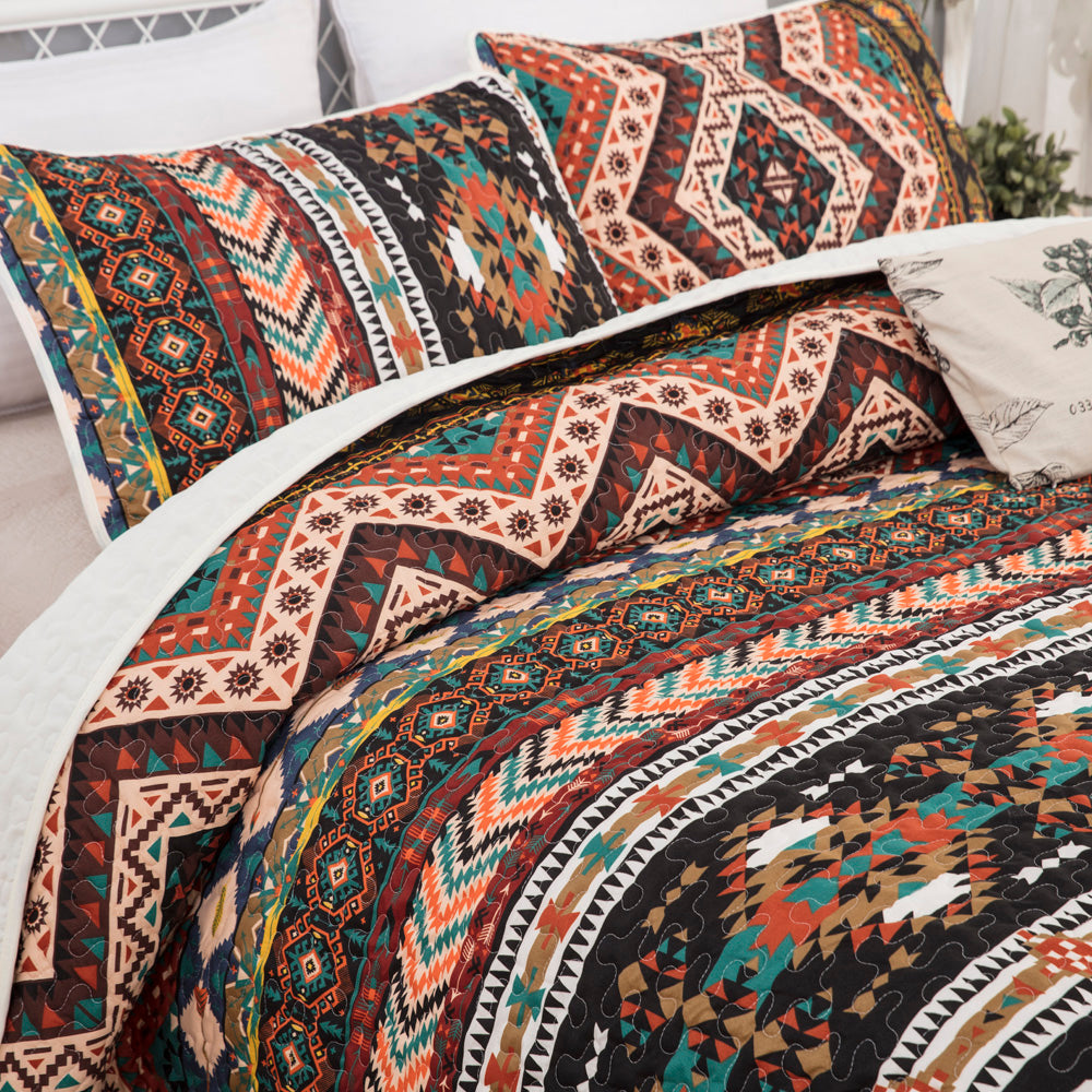 Bohemian Style 3 Pieces Boho Quilt Set with 2 Pillowcases