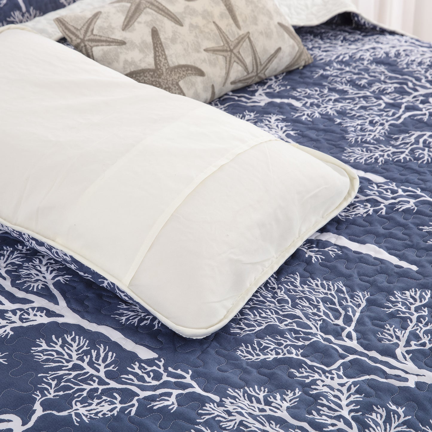 Navy Blue Background White Tree Branch 3 Pieces Quilt Set With 2 Pillowcases