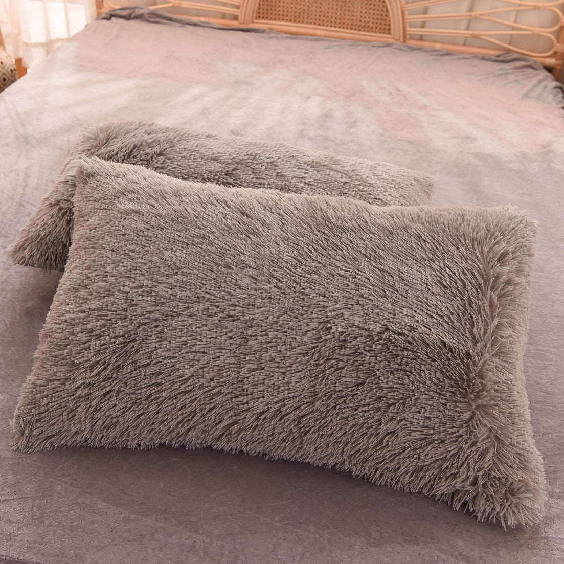 Plush Grey Duvet Cover Set With 2 Pillow Cases